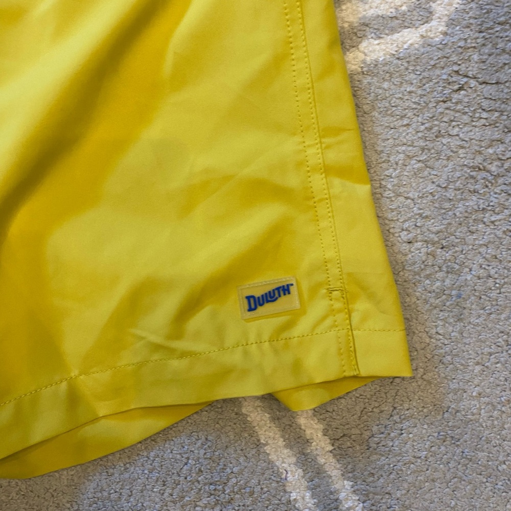 Duluth Men’s Pier Genius Unlined Yellow Swim Shorts NWT XL - Picture 2 of 8